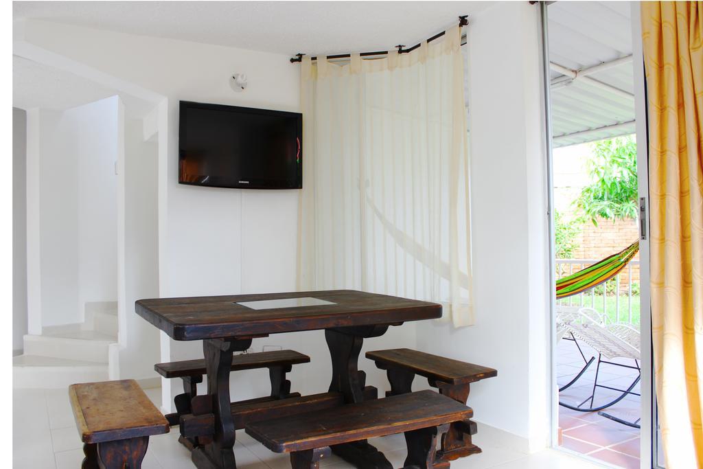 Villa Alejandra 히라르도트 외부 사진